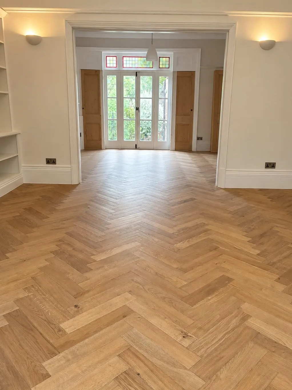Herringbone oak flooring in a Victorian reception room | Northfold Flooring
